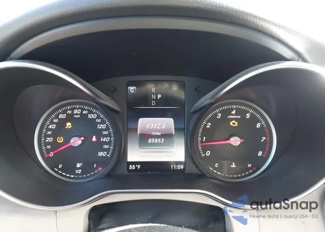 2018 Mercedes-Benz C 300 из США, поврежденный, VIN 55SWF4JB1JU239297